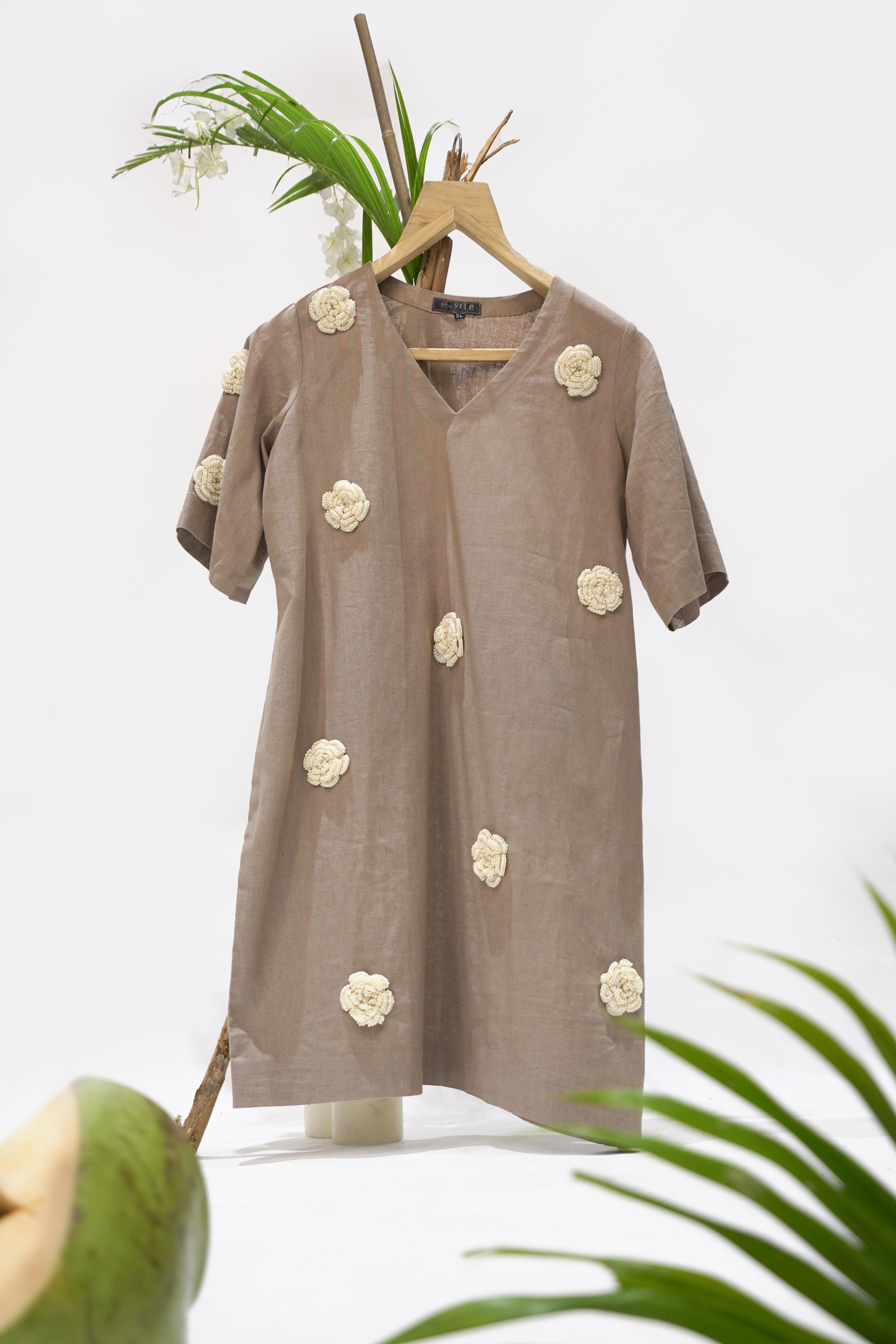Beige pearl flower embroidery dress  stepbyps